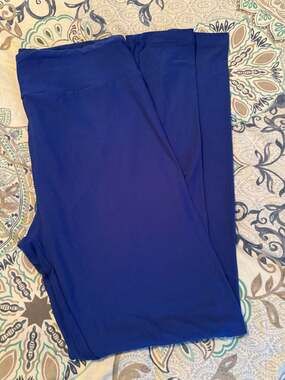 Lularoe Tall and Curvy Leggings Solid Royal Blue New Without Tags